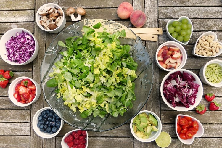 Диетологи назвали 7 недорогих продуктов, которые помогут похудеть Диетологи назвали 7 недорогих продуктов, которые помогут похудеть