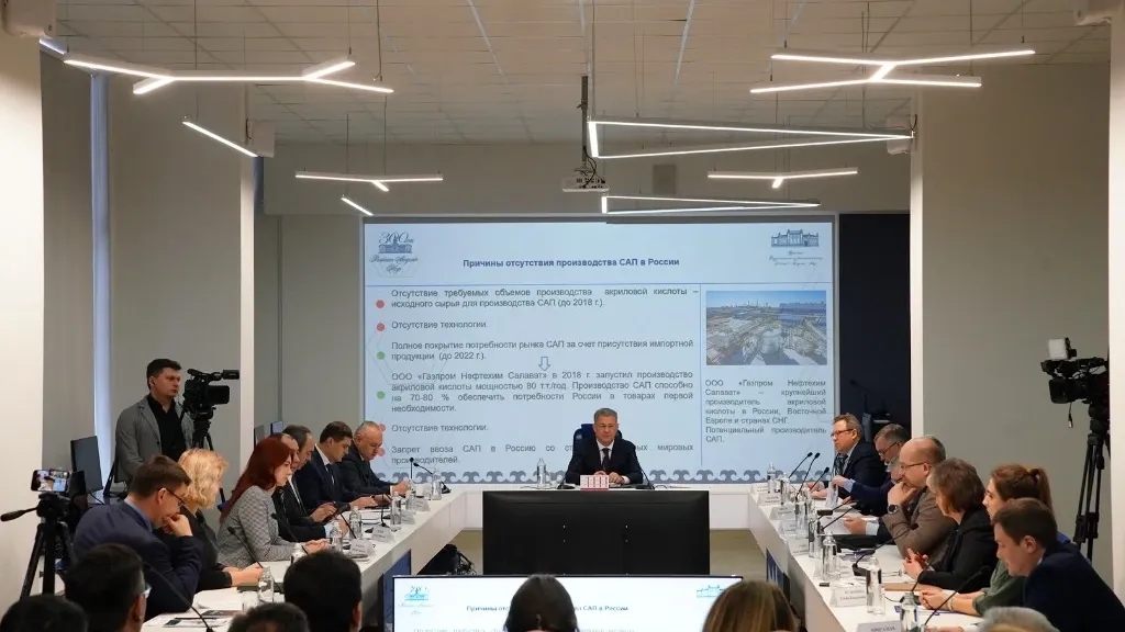 Хабиров поддержал проект по замещению импортных суперабсорбирующих полимеров