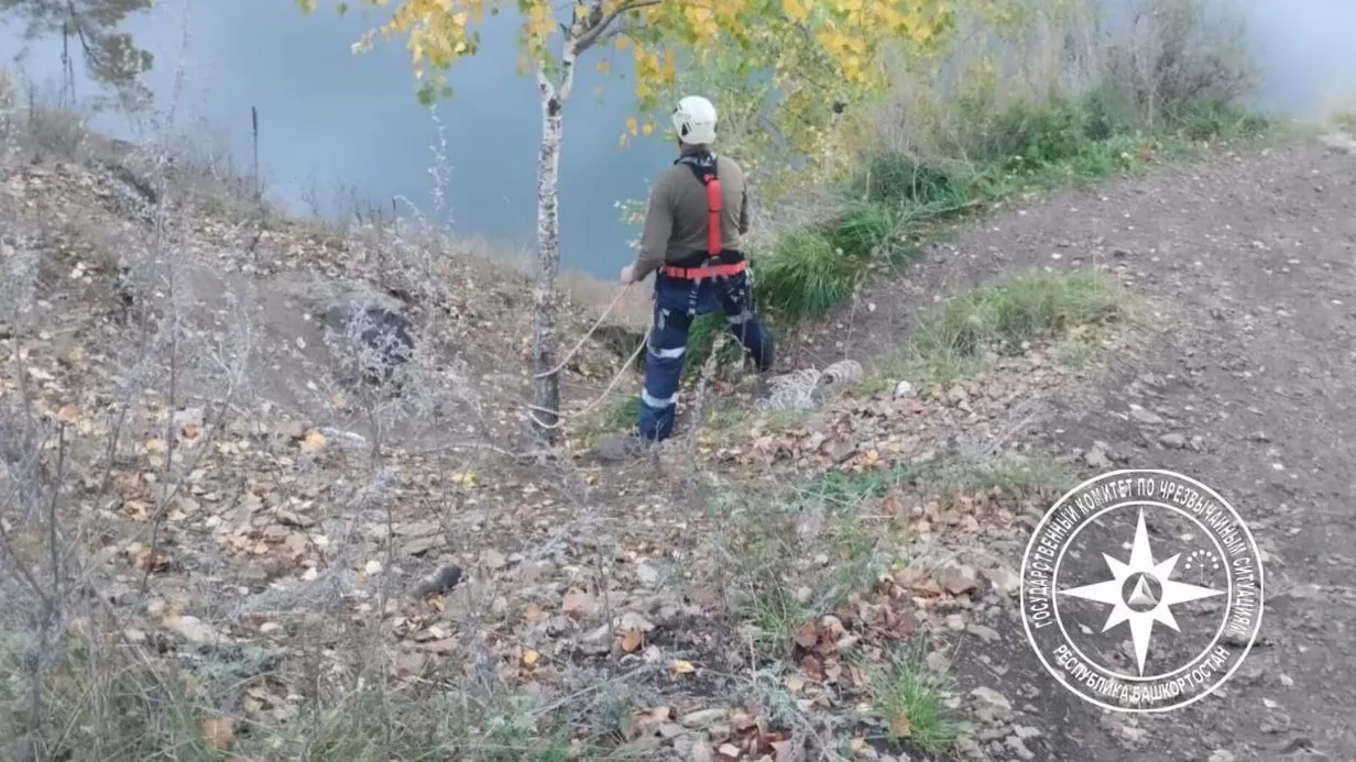 В Нуримановском районе турист сорвался со скалы на «Красных скалах»