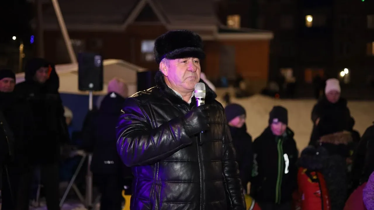 В Стерлитамаке открылся новогодний городок в микрорайоне Шахтау