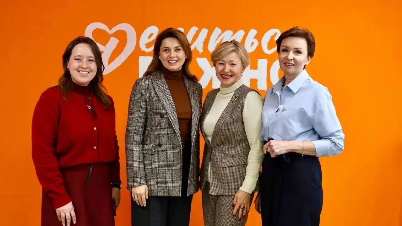 Каринэ Хабирова и Ленара Иванова встретились с волонтёрами Банка еды в Уфе