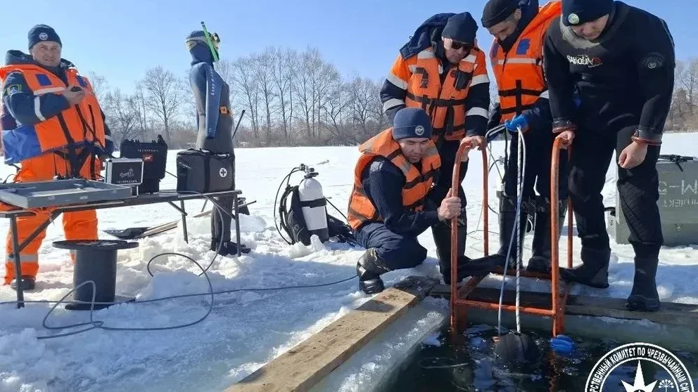 Спасатели из Сибая отработали водолазные спуски на озере Култубан