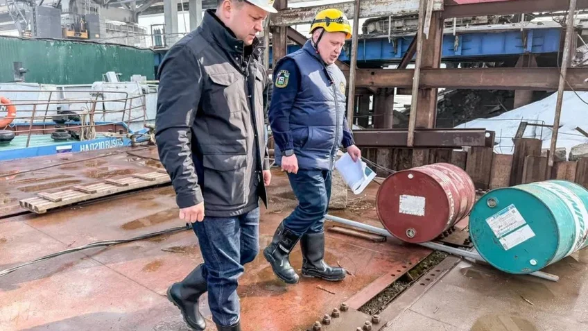 Ратмир Мавлиев лично оценил состояние Бельского моста в преддверии ледохода