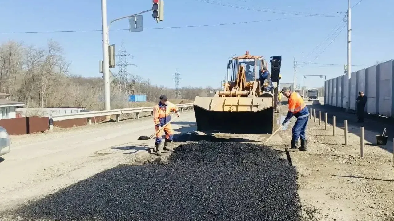 В Уфе отремонтировали более 12 тысяч квадратных метров дорог с начала марта