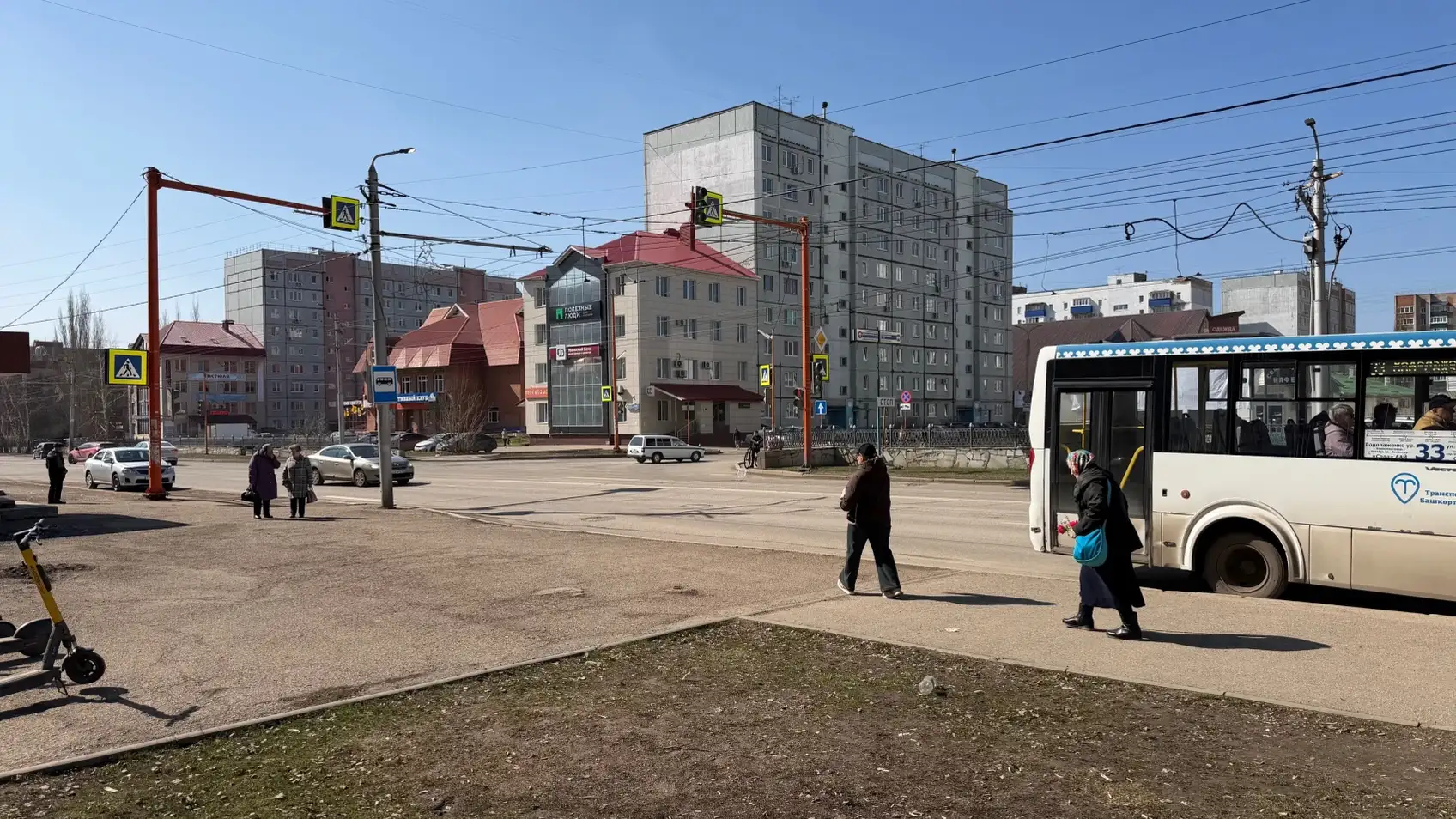 В Стерлитамаке отремонтировано более 230 кв.м дорожного покрытия