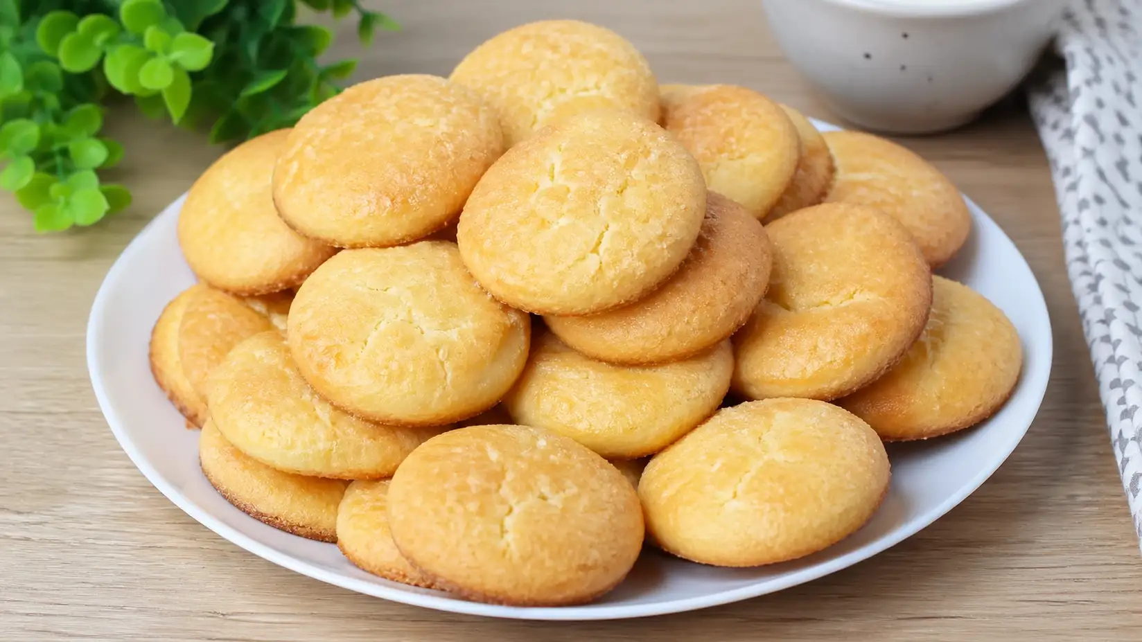 Пачка творога и 20 минут: на столе целая гора вкуснятины — домашнее печенье «Кружочки»