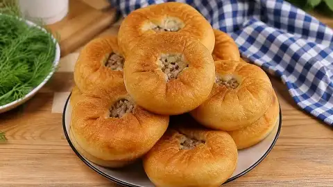 Те самые беляши из СССР: сочные и по ГОСТу — раскрыт главный секрет