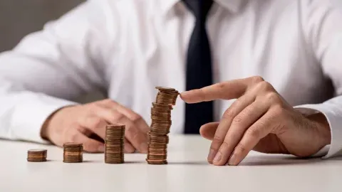 Неожиданный удар по сбережениям: кого коснется налог на проценты по вкладам